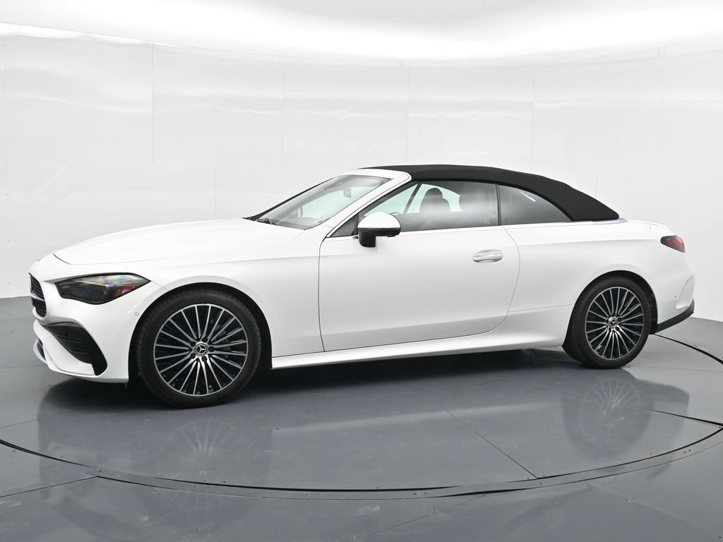 Used 2024 Mercedes-Benz CLE 300 4MATIC Cabriolet image 2