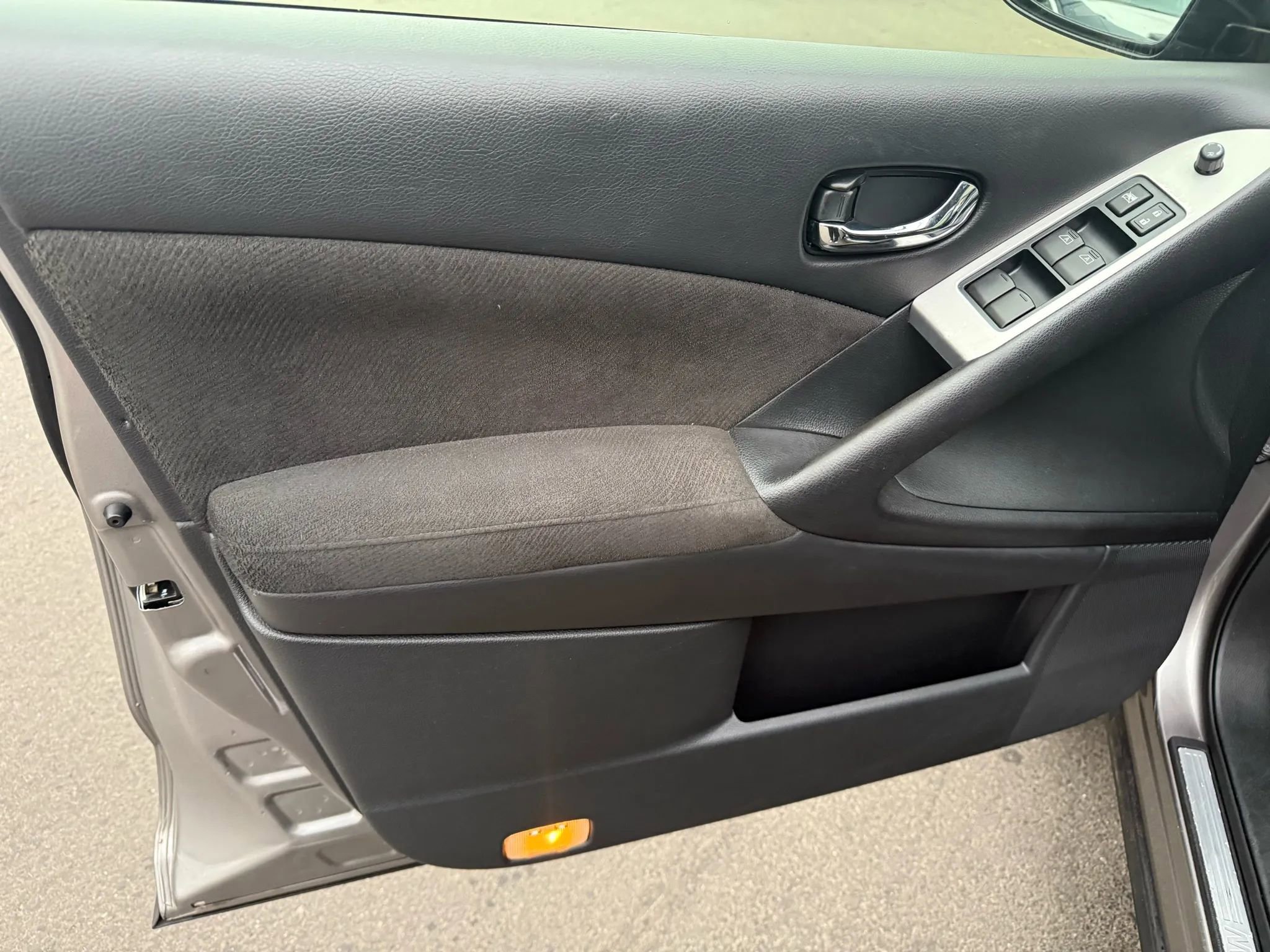 Used 2012 Nissan Murano S image 18