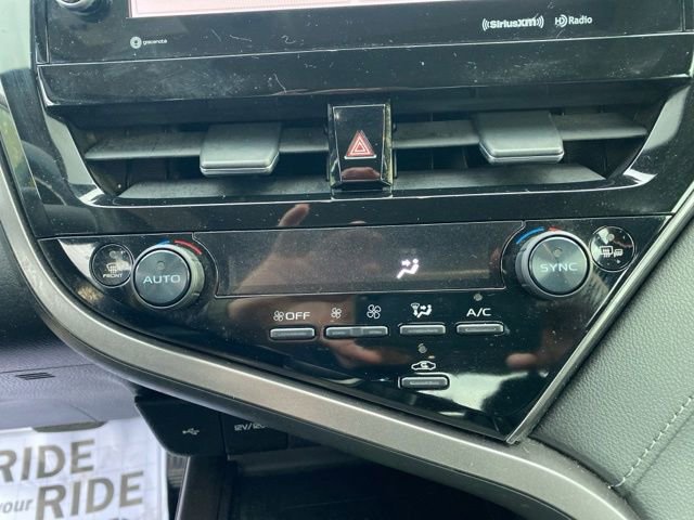 Used 2021 Toyota Camry XLE FWD image 12