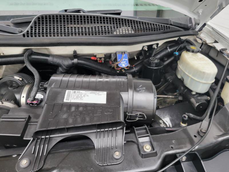 Used 2009 GMC Savana 3500 RWD image 33