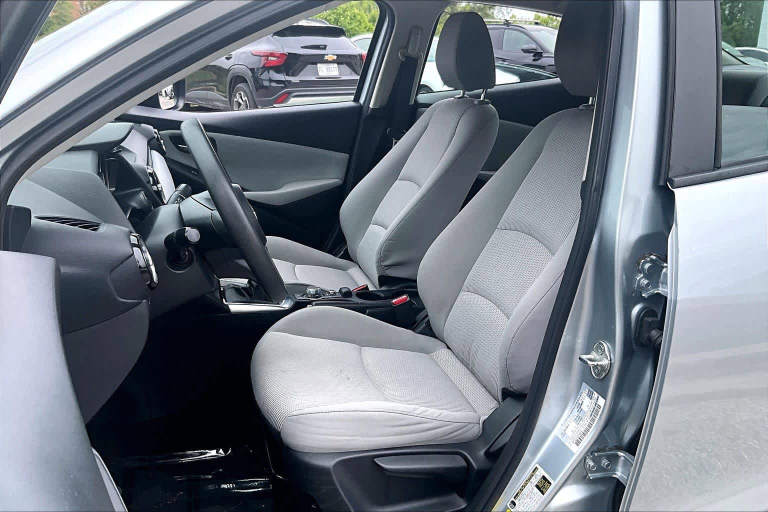 Used 2019 Toyota Yaris LE FWD image 8