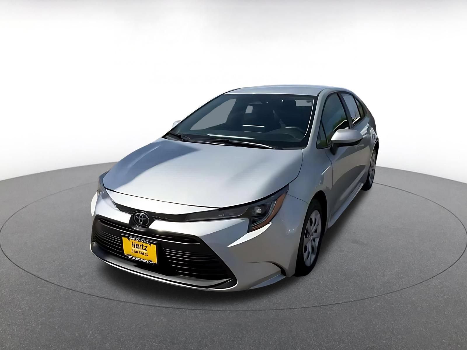 Used 2025 Toyota Corolla LE FWD image 7