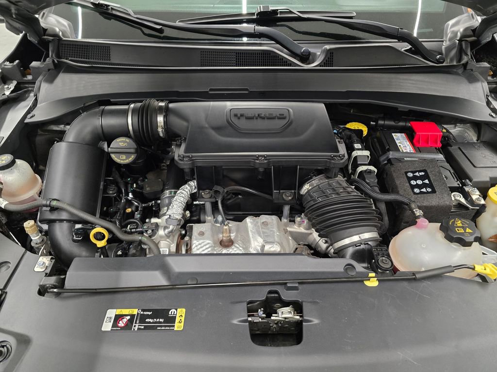 Used 2023 Jeep Compass Sport image 12