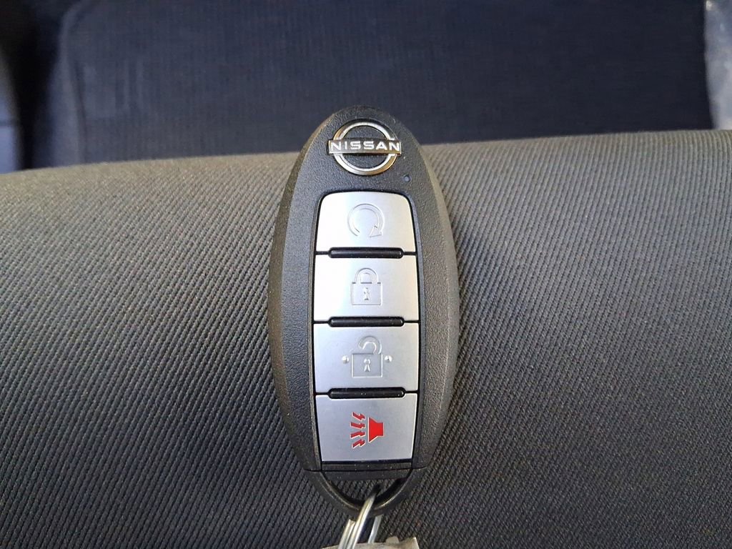 Certified 2025 Nissan Frontier SV w/ SV Convenience Package image 29