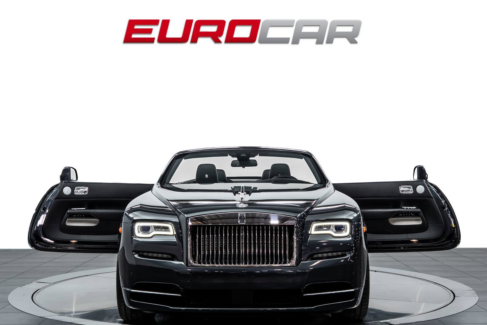 Used 2018 Rolls-Royce Dawn RWD image 11