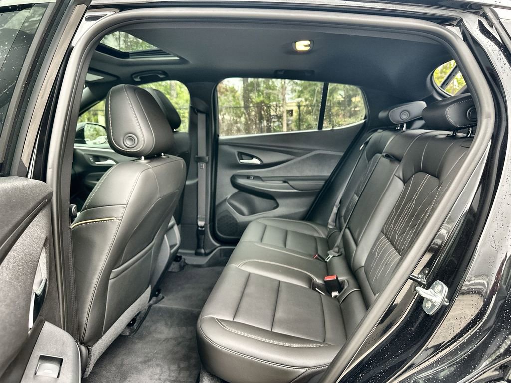 Used 2025 Buick Envista Preferred FWD image 25