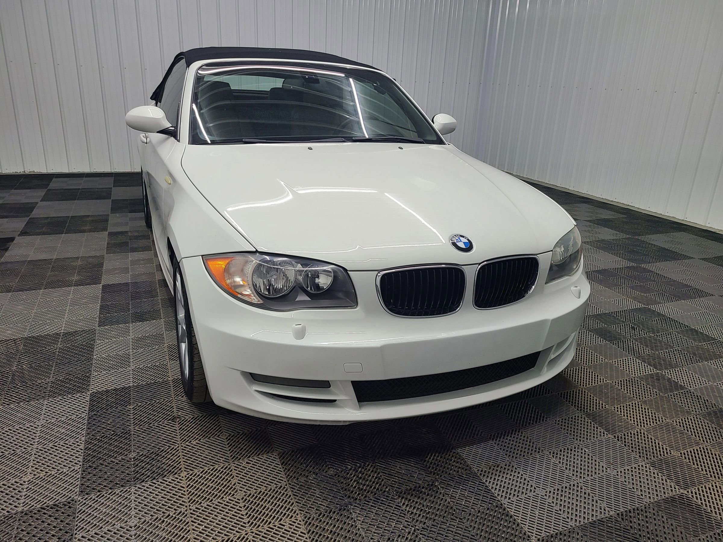 Used 2009 BMW 128i Convertible RWD image 5