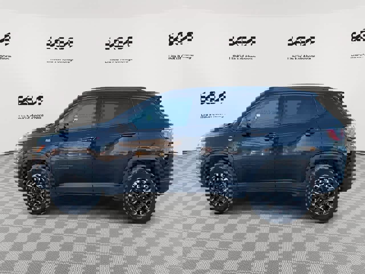 Used 2020 Jeep Compass Trailhawk image 5