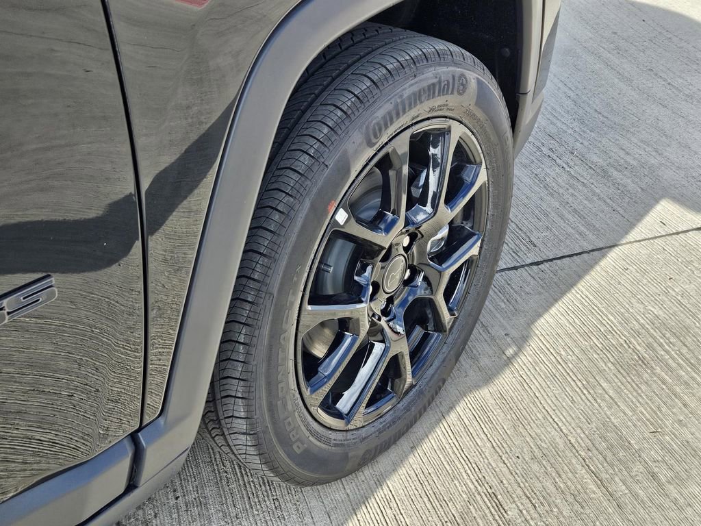 New 2026 Jeep Compass Latitude image 7