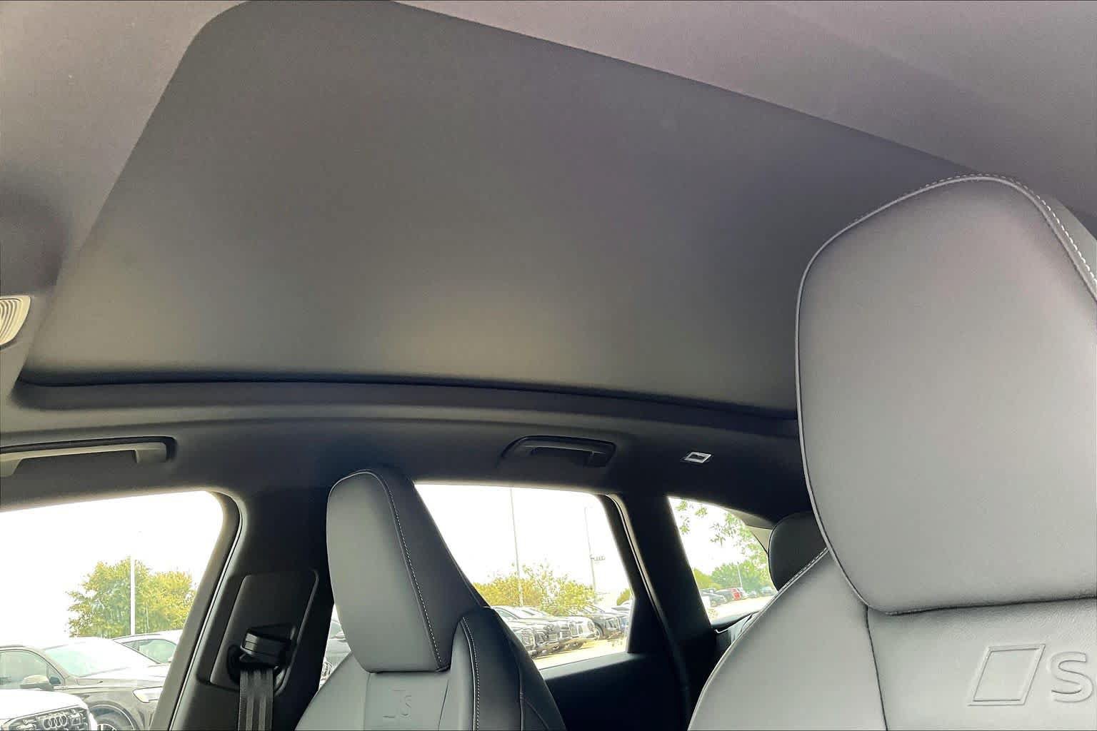New 2026 Audi SQ5 Premium Plus AWD/4WD image 16