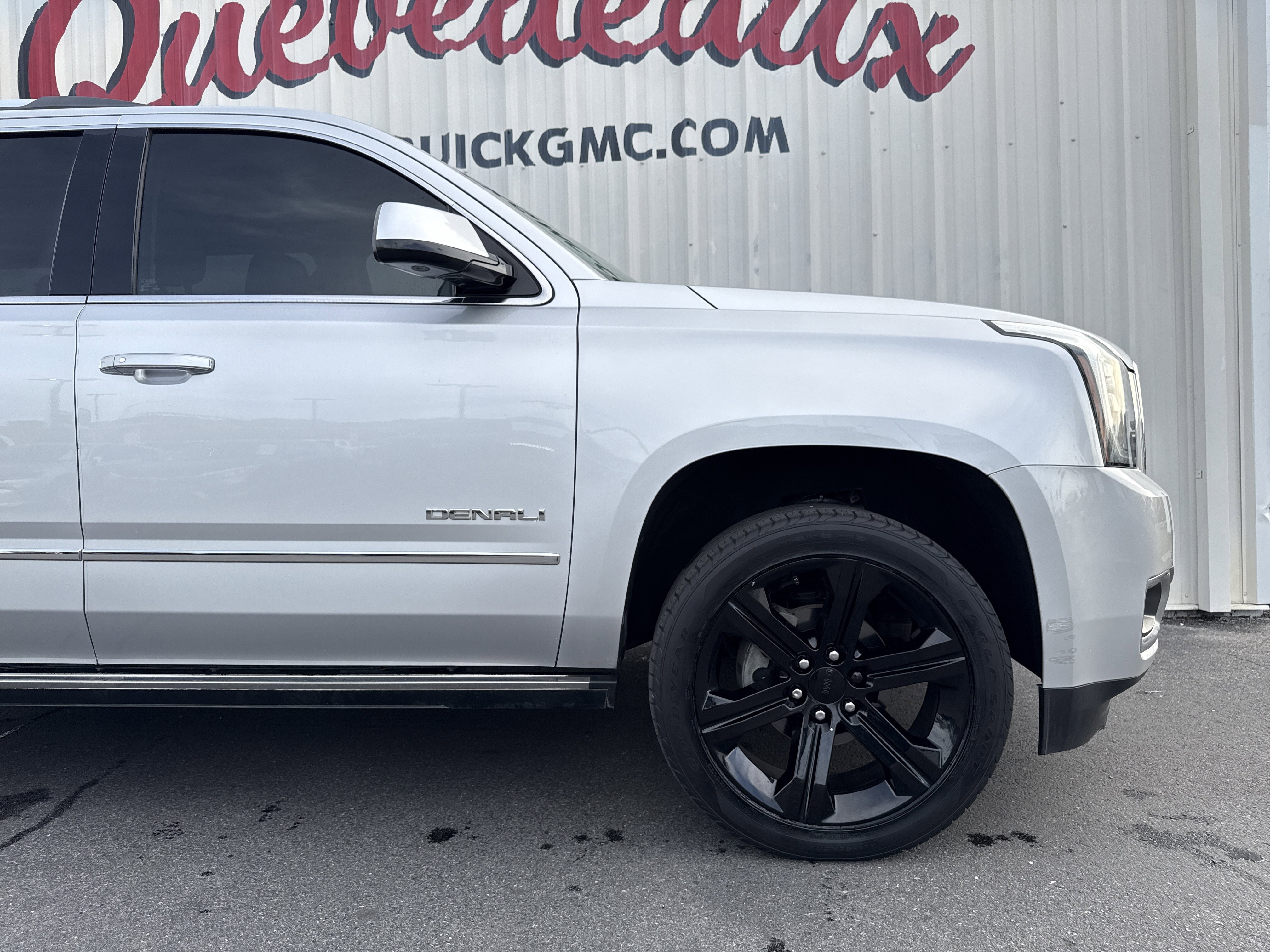 Used 2018 GMC Yukon Denali w/ Open Road Package image 33