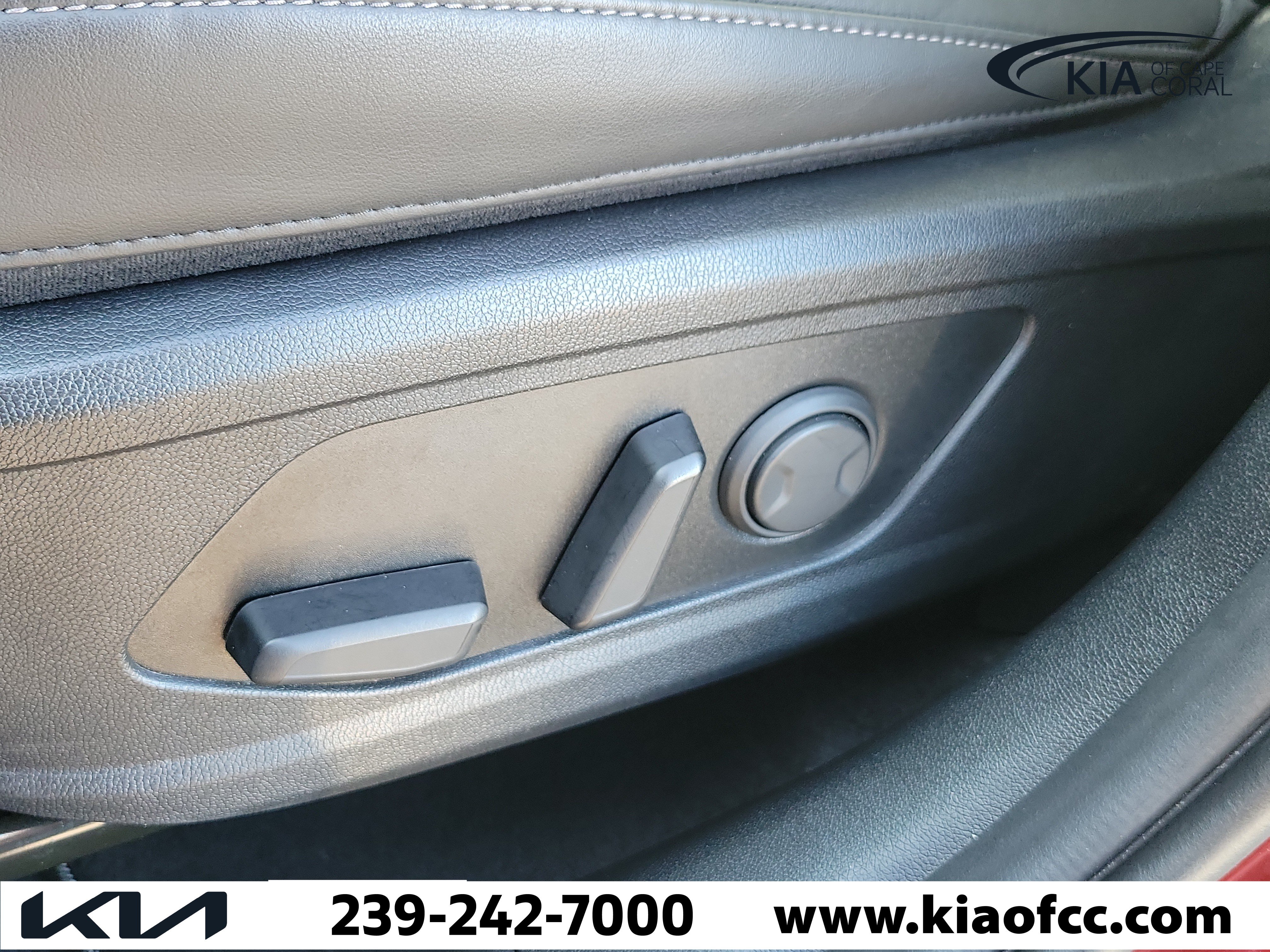Certified 2025 Kia Sorento S w/ Panoramic Sunroof Package FWD image 22