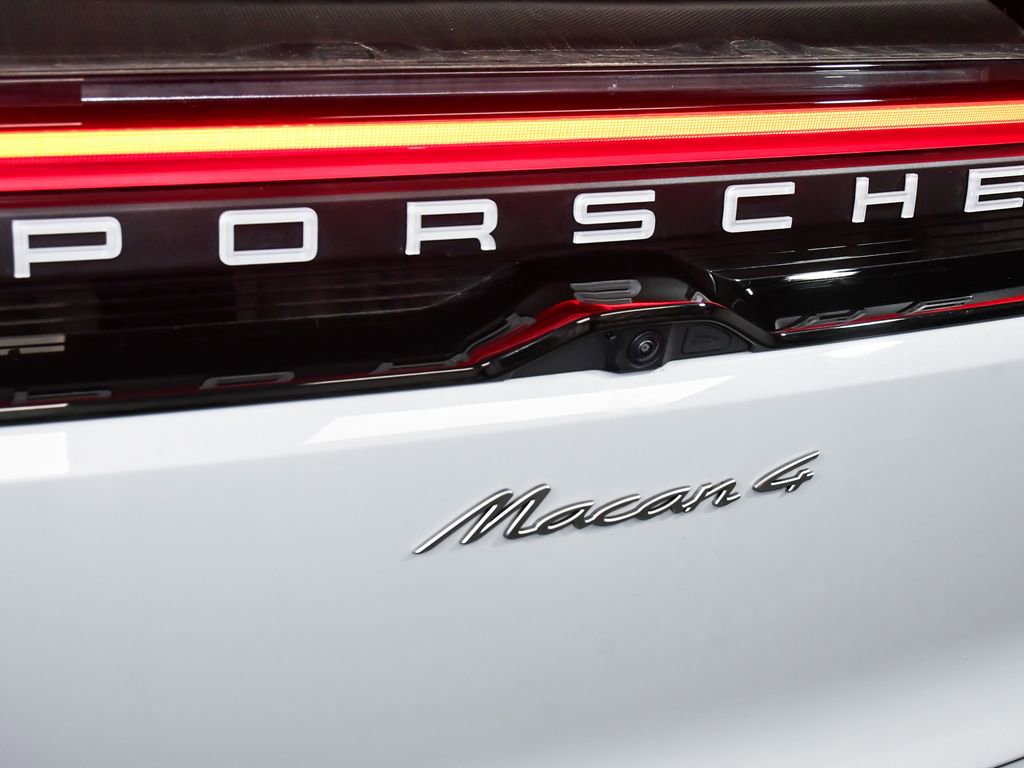 Used 2025 Porsche Macan 4 Electric AWD/4WD image 94