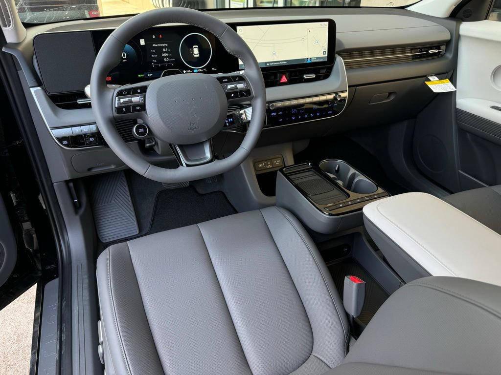 New 2025 Hyundai Ioniq 5 SEL RWD image 2