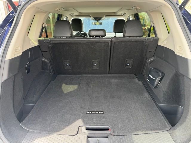 Used 2024 Nissan Rogue SV w/ SV Premium Package AWD/4WD image 35