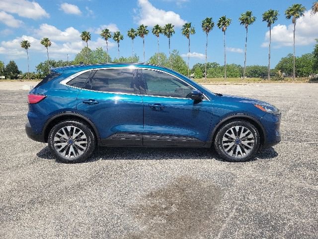 Used 2020 Ford Escape Titanium FWD image 4