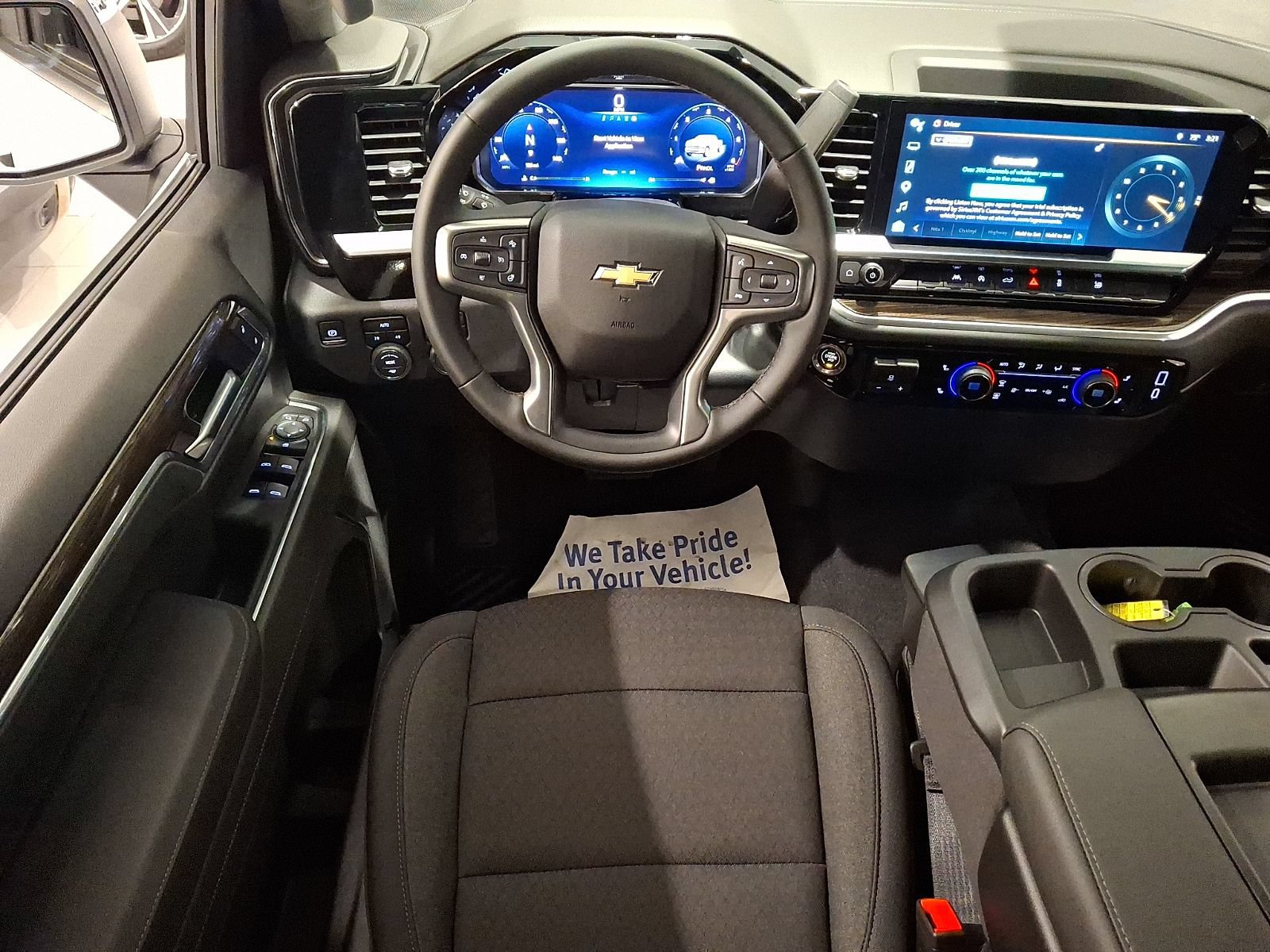 Certified 2026 Chevrolet Silverado 1500 LT AWD/4WD image 11