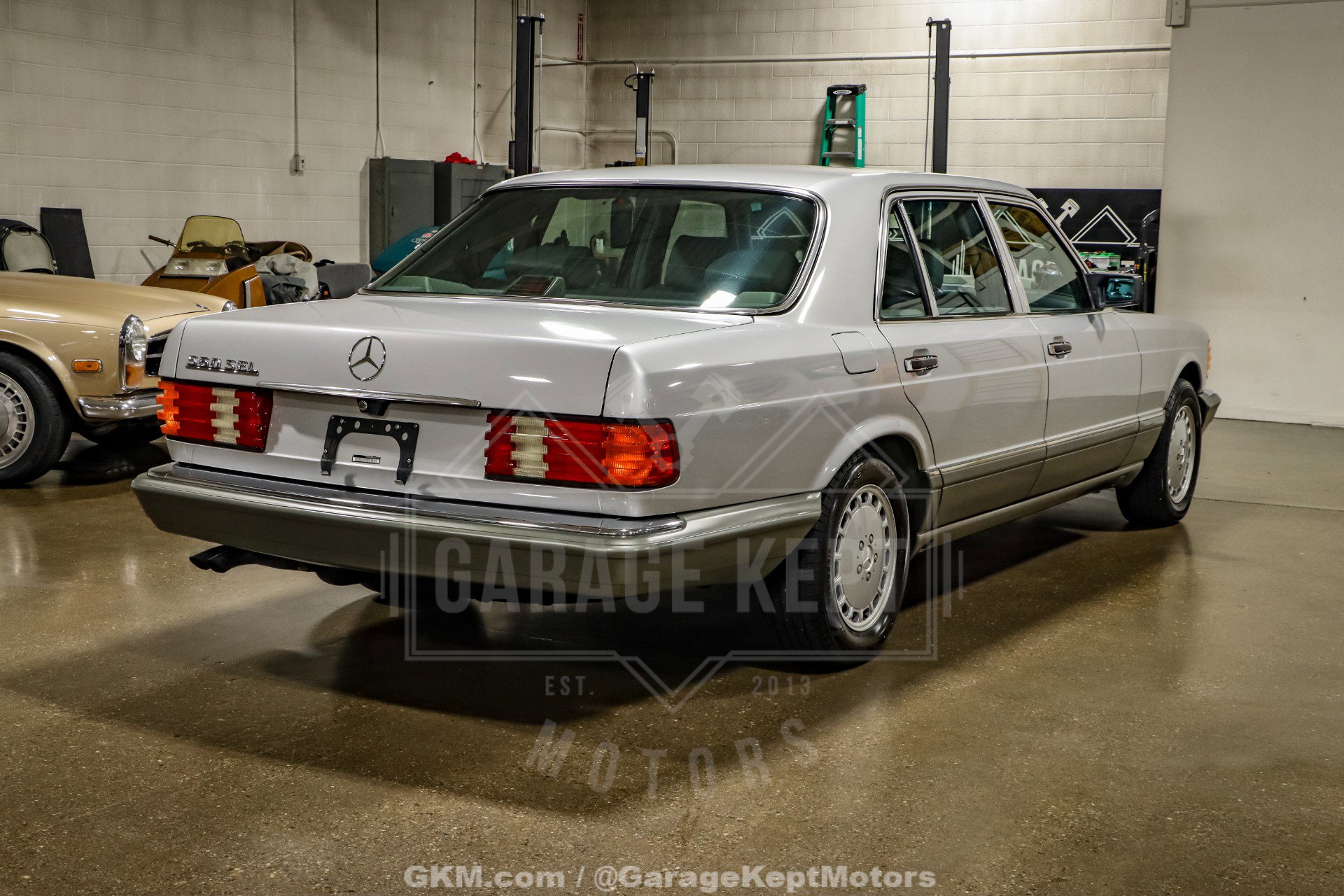 Used 1991 Mercedes-Benz 560 SEL image 8
