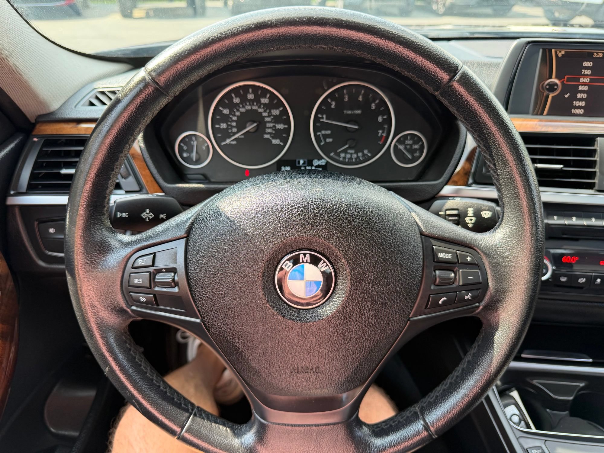 Used 2013 BMW 328i xDrive Sedan AWD/4WD image 16