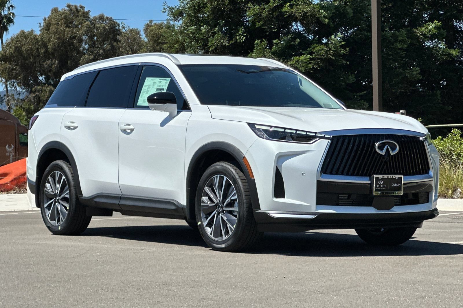 New 2027 INFINITI QX60 Luxe w/ Cargo Package AWD/4WD image 7