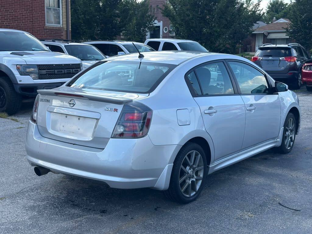 Used 2011 Nissan Sentra SE-R FWD image 6