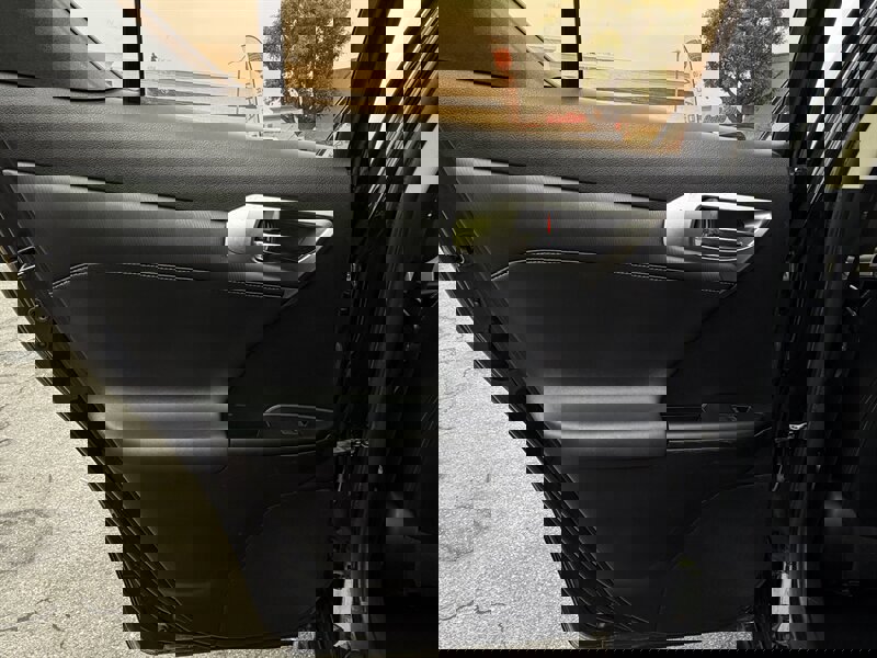 Used 2015 Lexus CT 200h image 40