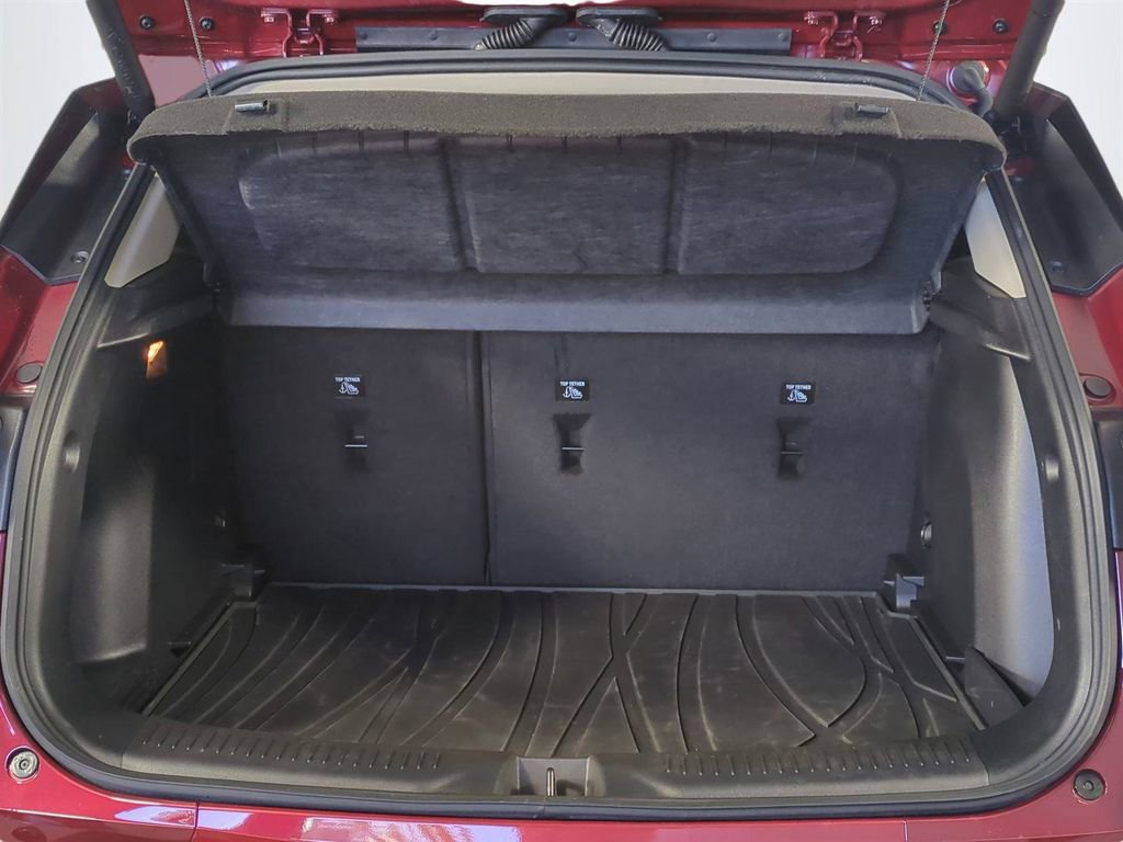 Used 2025 Buick Encore GX Avenir w/ Avenir Technology Package image 14