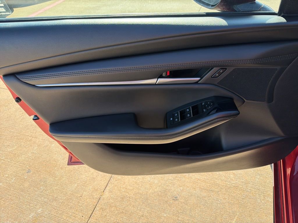 Used 2024 MAZDA MAZDA3 s FWD image 13