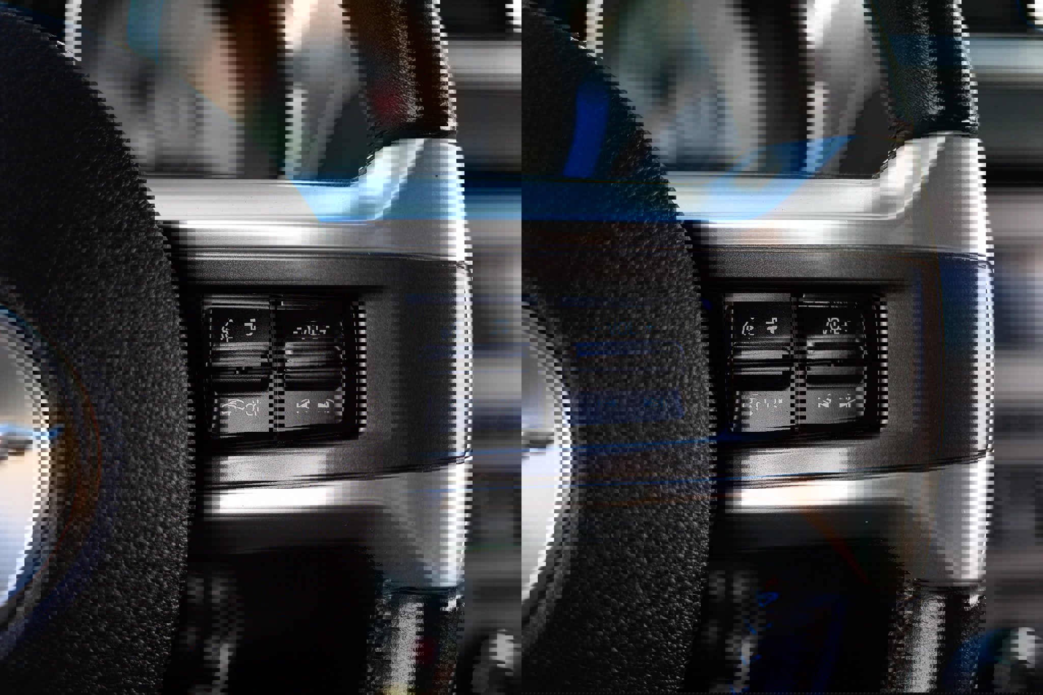 Used 2010 Ford Mustang GT image 30