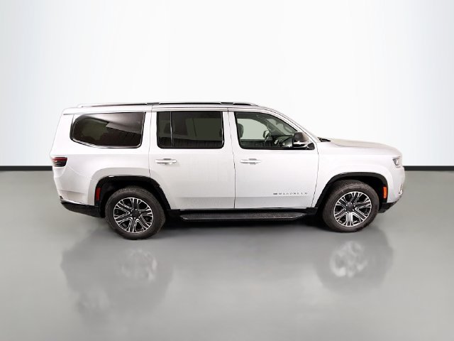 Used 2023 Jeep Wagoneer Series II AWD/4WD image 8