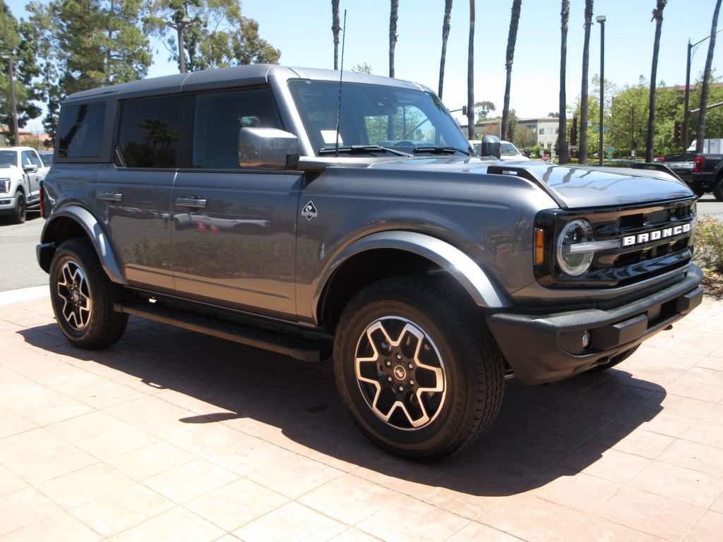 Certified 2024 Ford Bronco Outer Banks AWD/4WD image 6