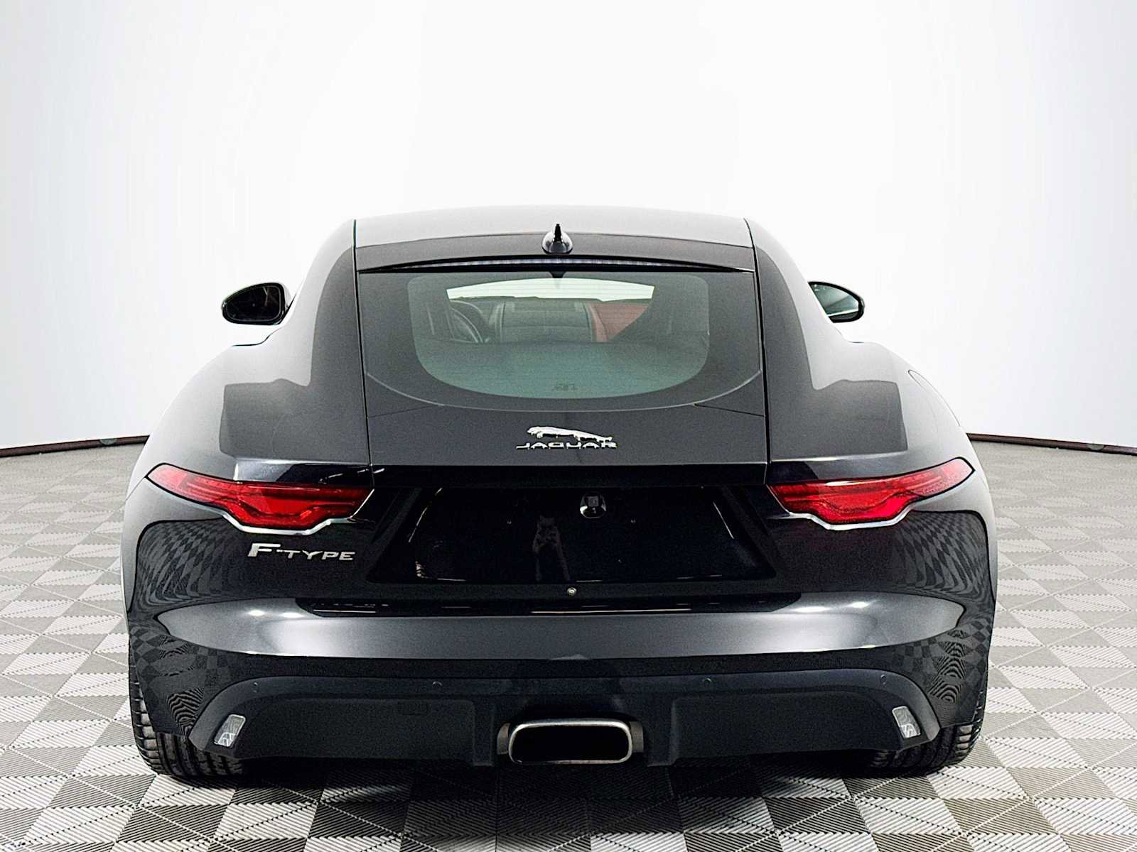 Used 2021 Jaguar F-TYPE Coupe image 6