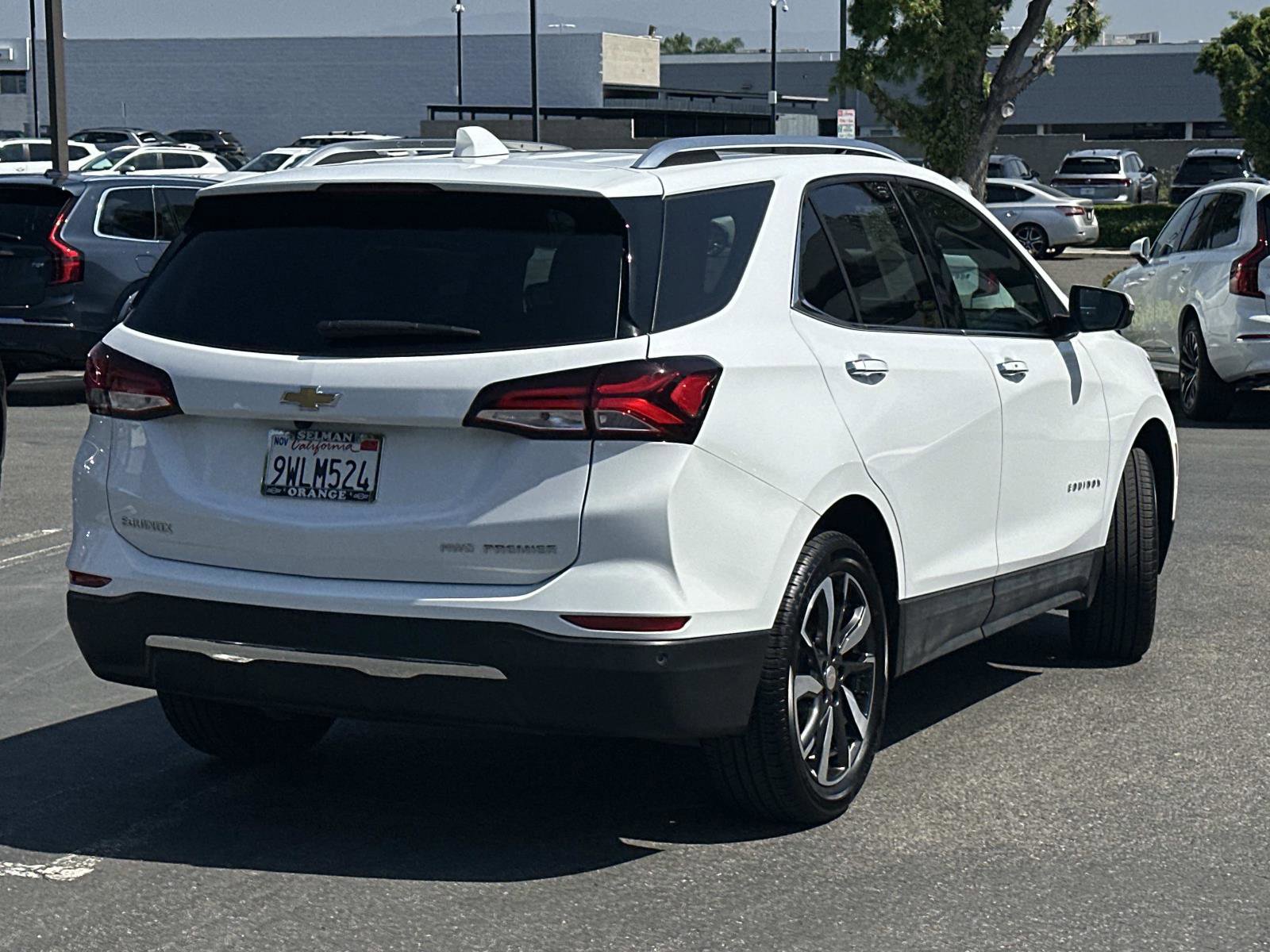 Used 2023 Chevrolet Equinox Premier image 4