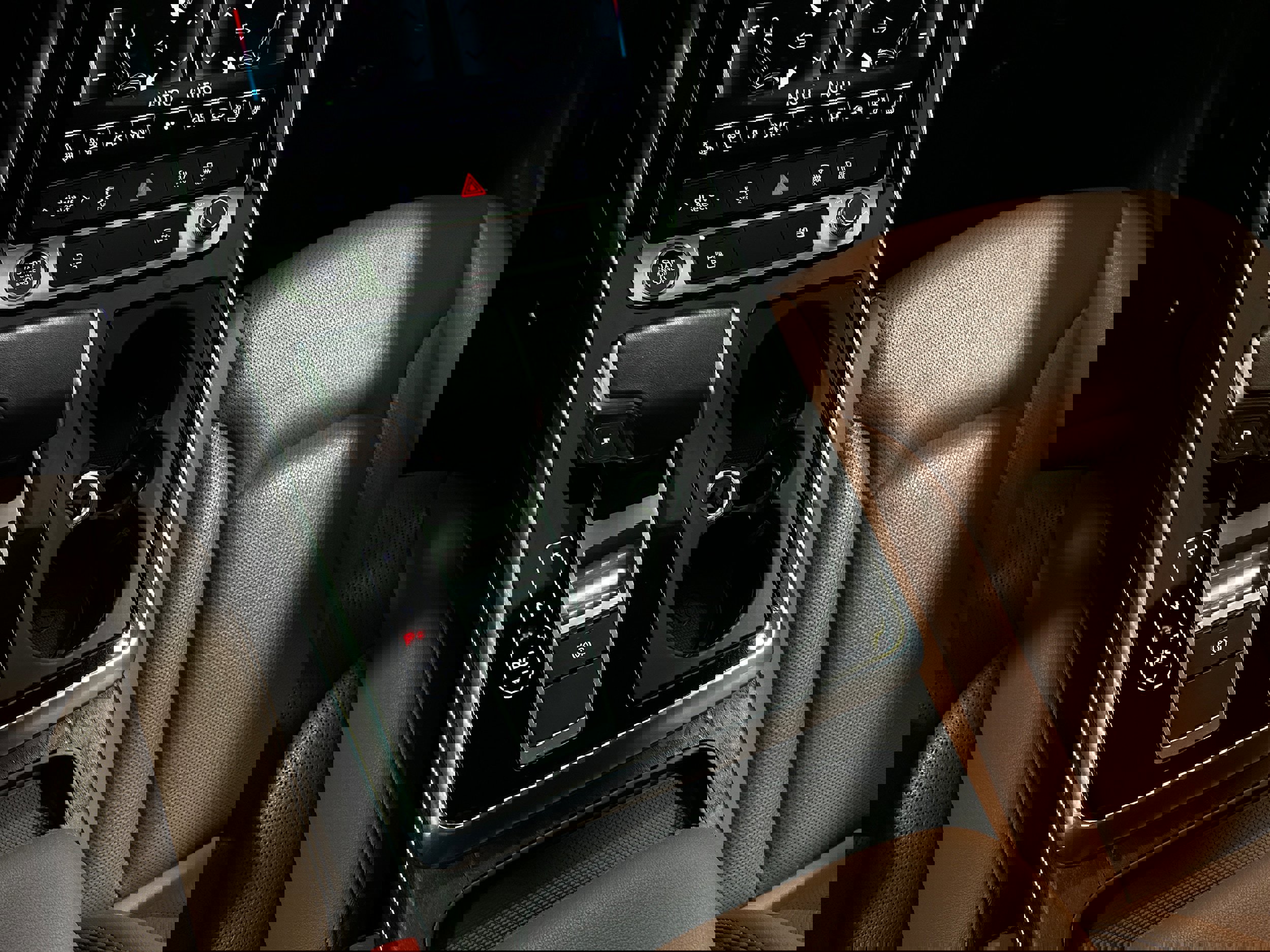 Used 2021 Audi Q7 image 11