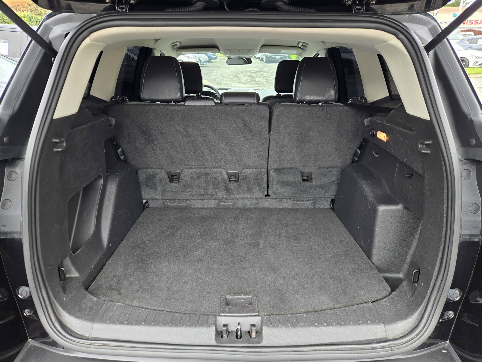Used 2019 Ford Escape SE FWD image 27