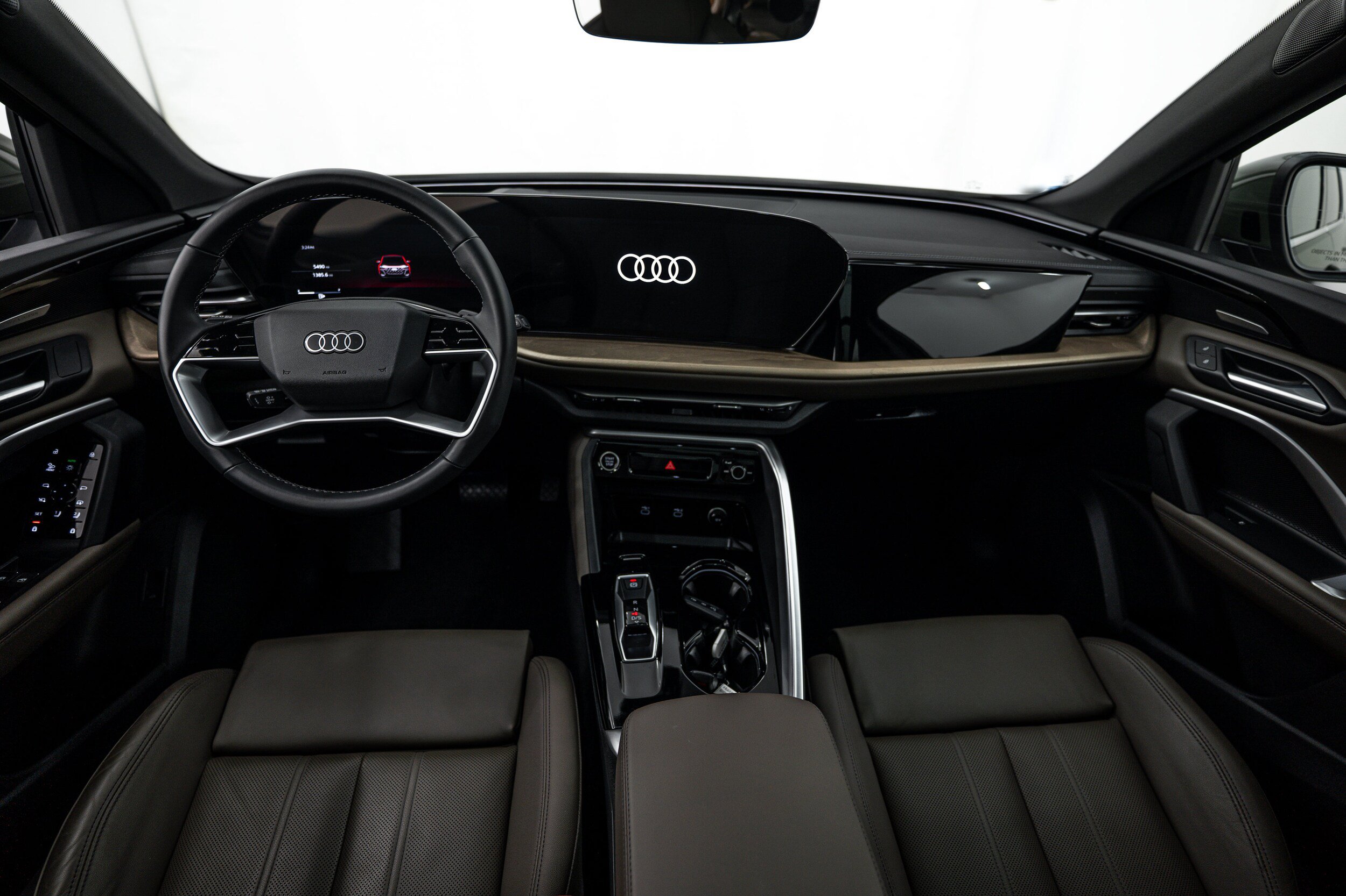 Used 2025 Audi Q5 Premium Plus w/ Premium Plus AWD/4WD image 8