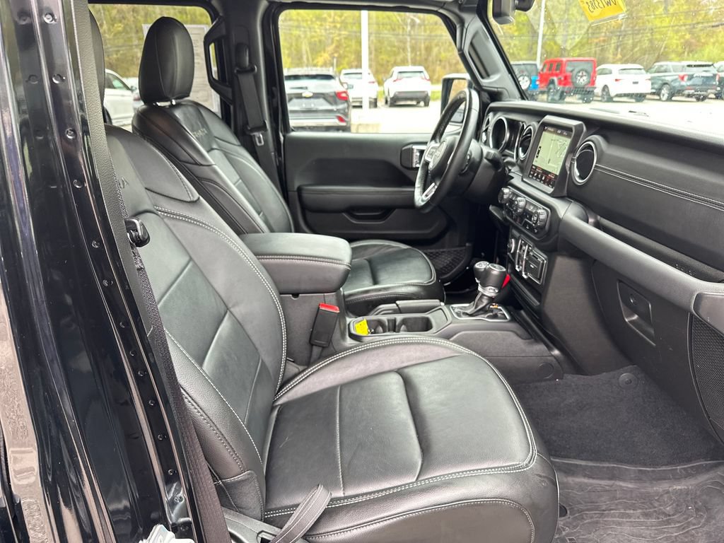 Used 2023 Jeep Wrangler Unlimited Sahara w/ Cold Weather Group AWD/4WD image 38