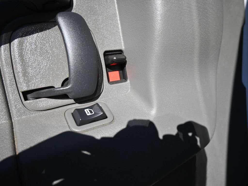 Used 2023 GMC Savana 2500 Extended w/ Enhanced Convenience Package image 37