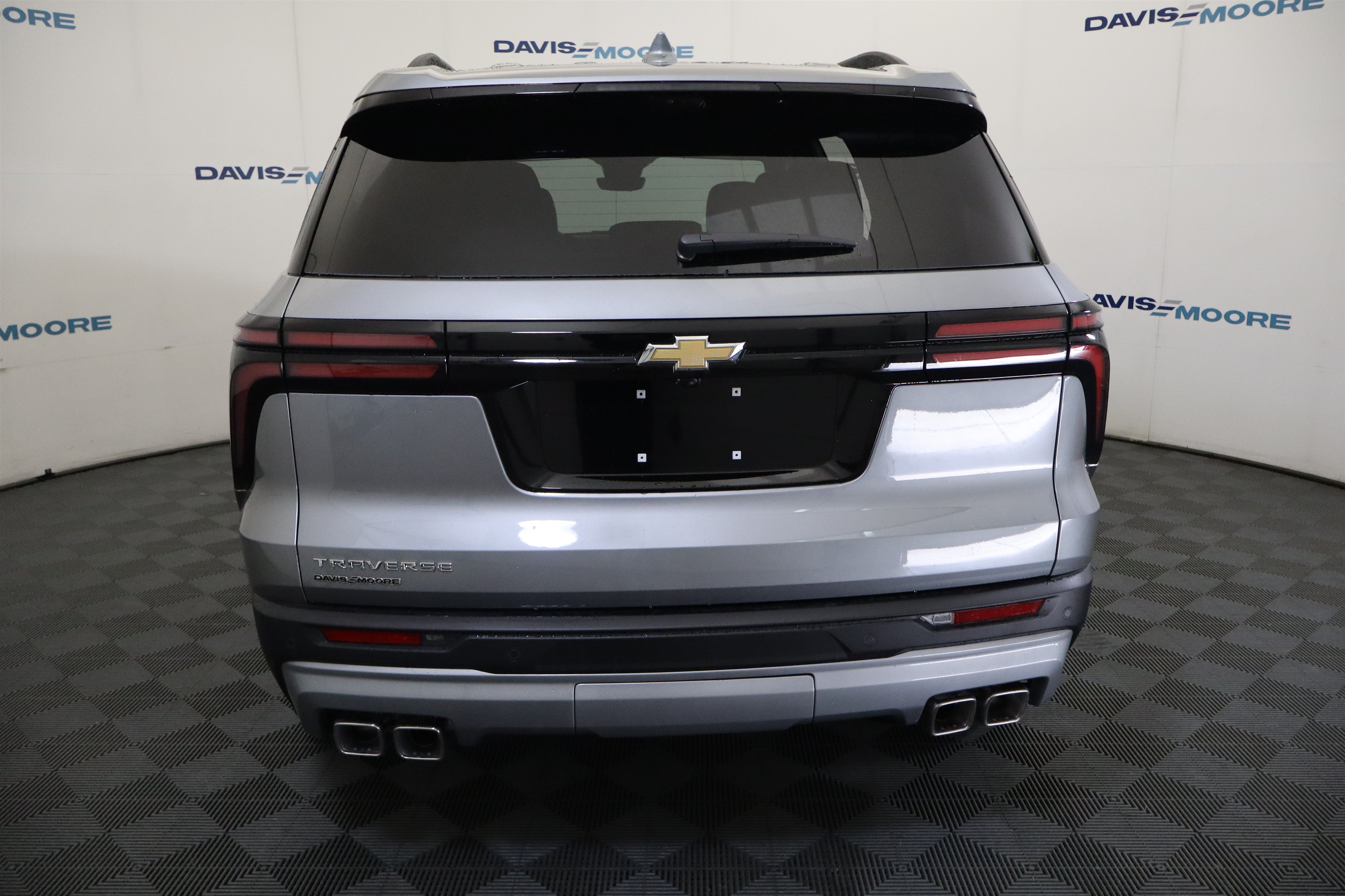 New 2026 Chevrolet Traverse LT w/ Driver Confidence Package FWD image 8