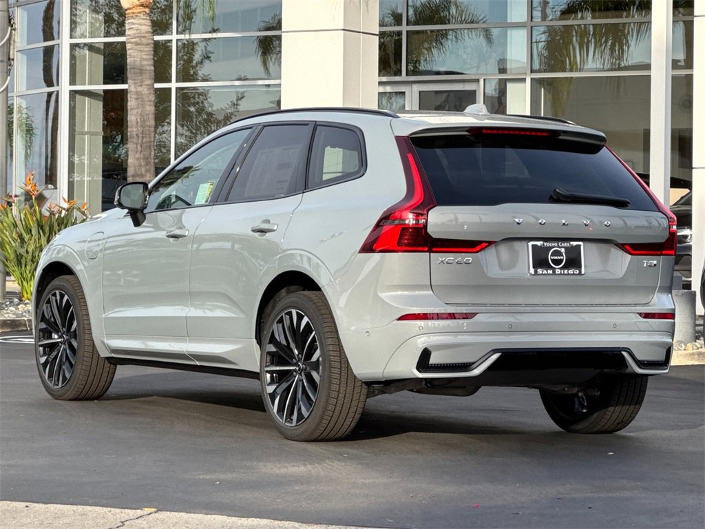 New 2026 Volvo XC60 T8 Ultra w/ Protection Package Premier image 3