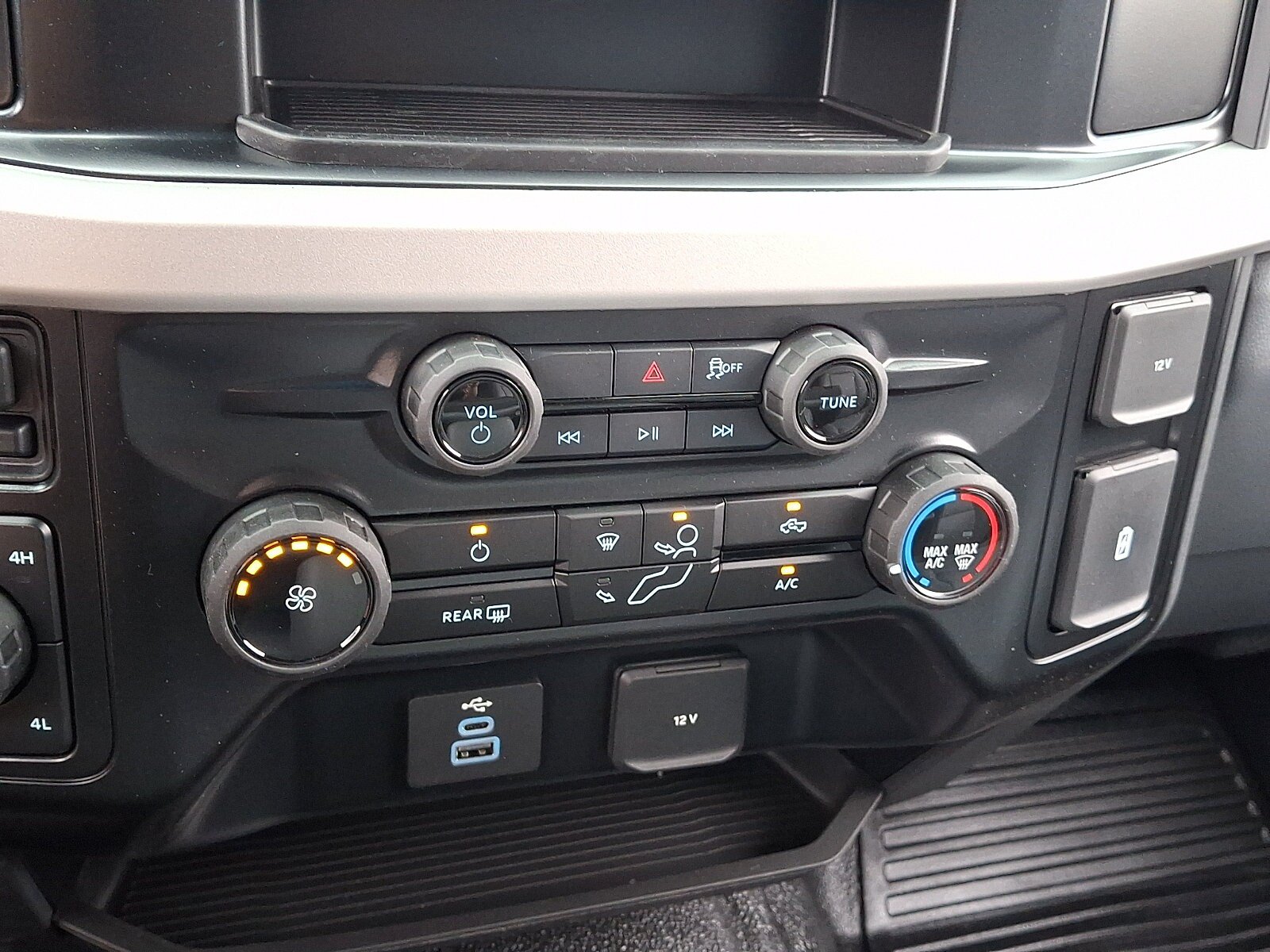 New 2026 Ford F450 XL w/ XL Chrome Package AWD/4WD image 14