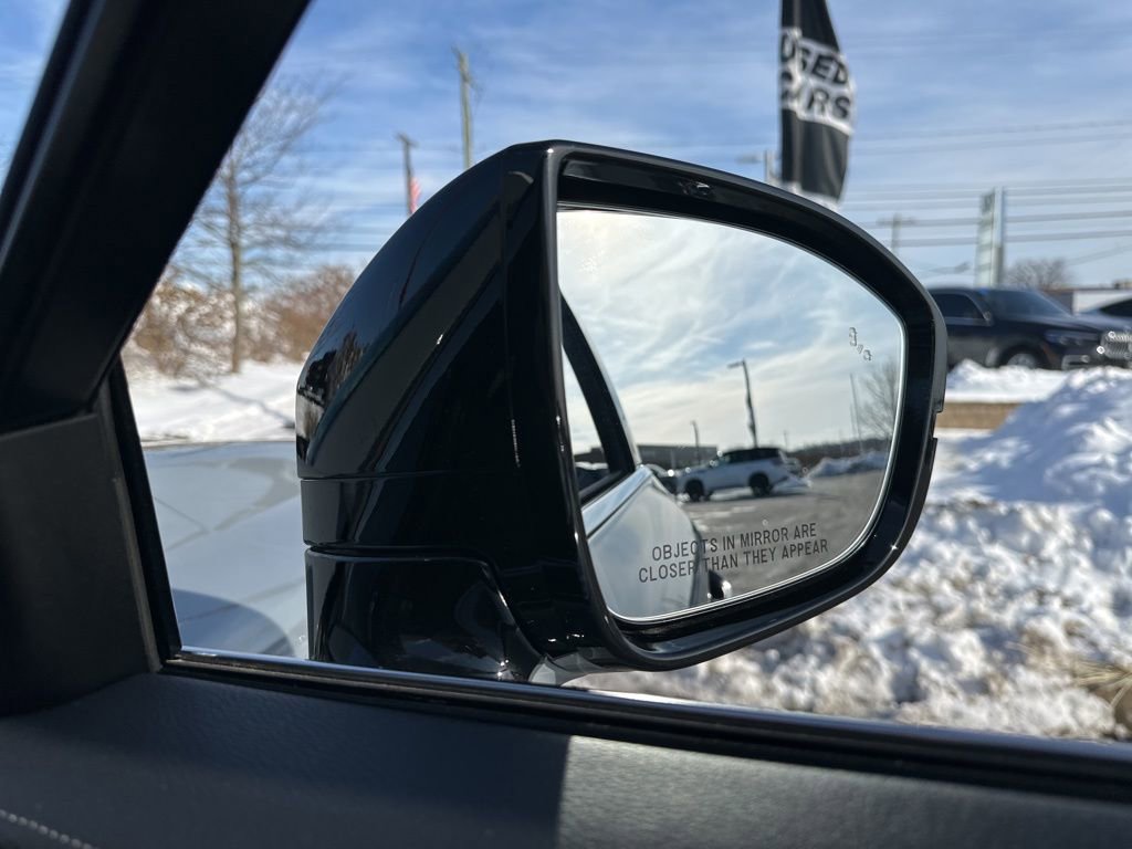 Used 2025 INFINITI QX60 Sensory w/ Vision Package image 26