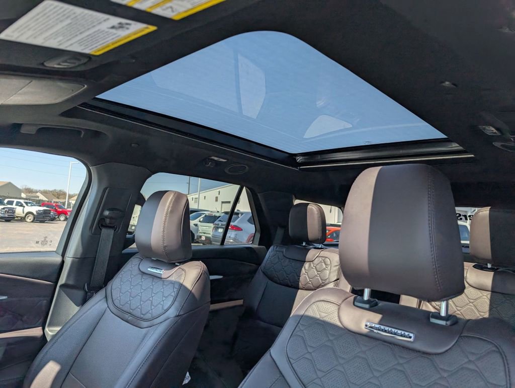 New 2026 Ford Explorer Platinum w/ LUX Leather Package AWD/4WD image 5