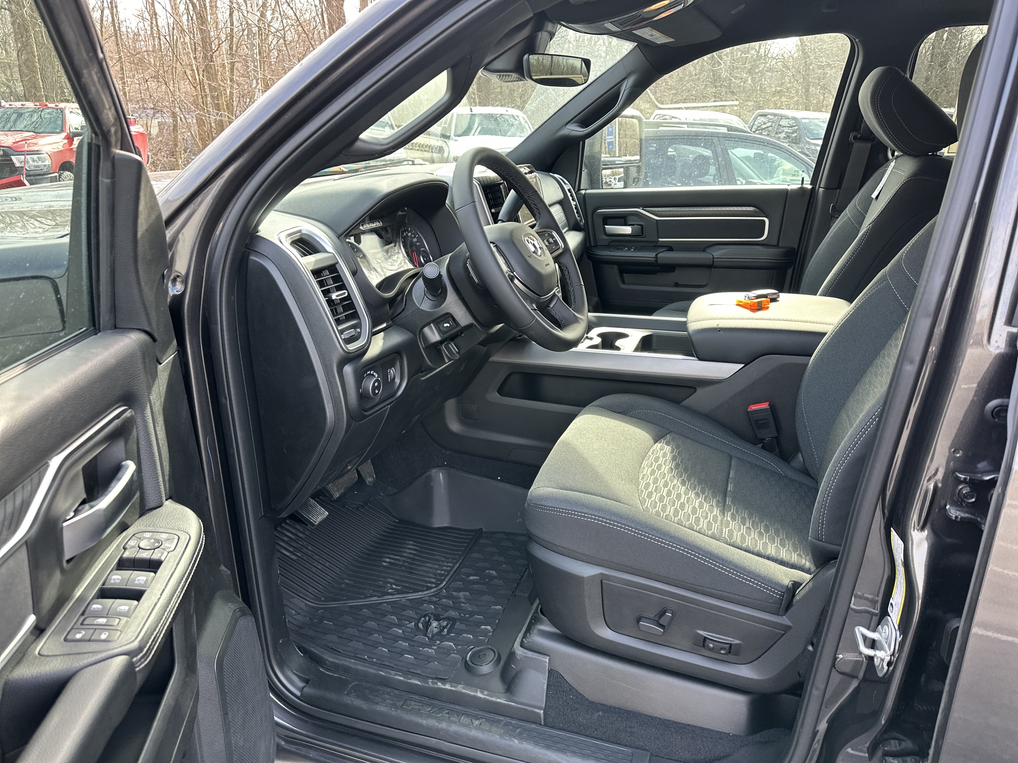 New 2026 RAM 2500 Big Horn AWD/4WD image 24