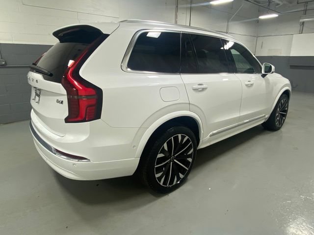 Used 2025 Volvo XC90 B6 Plus AWD/4WD image 3