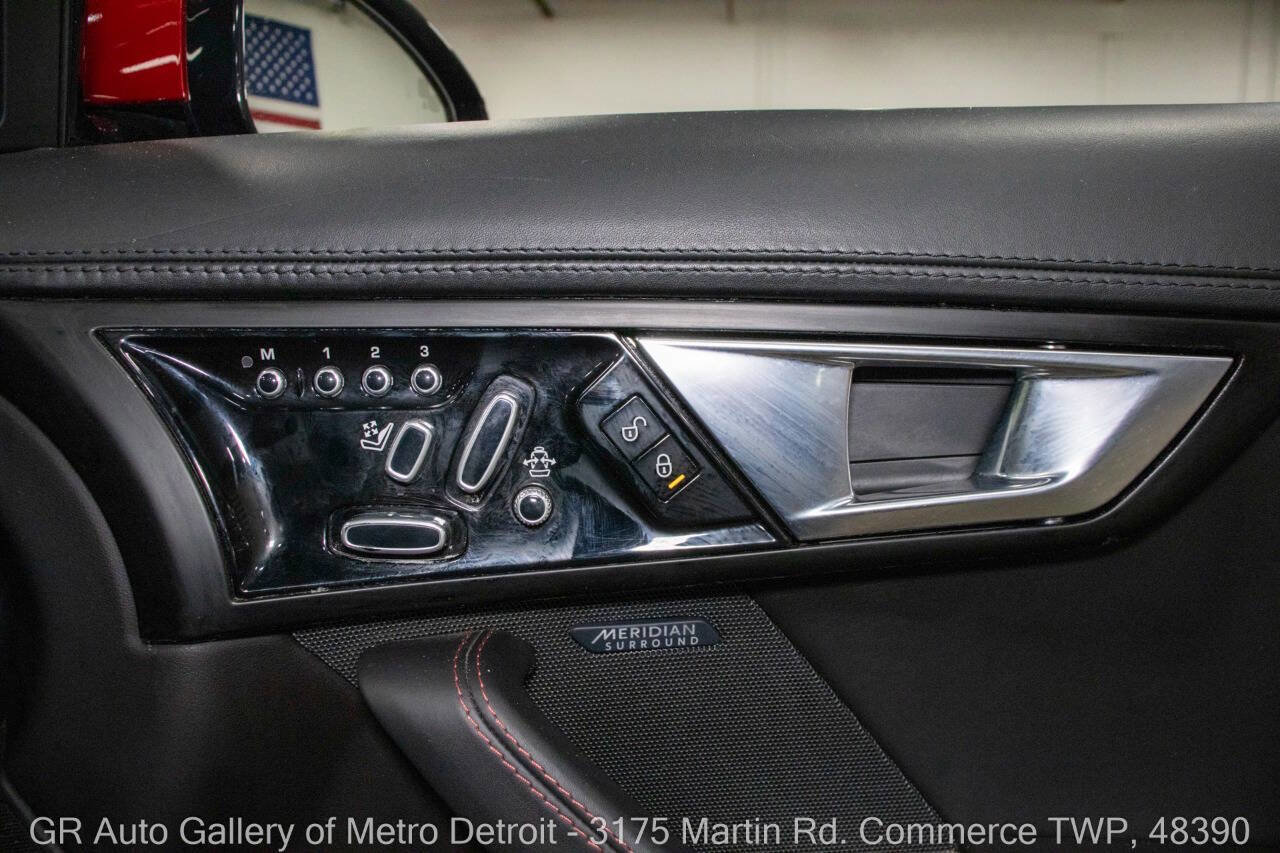 Used 2014 Jaguar F-TYPE S image 40