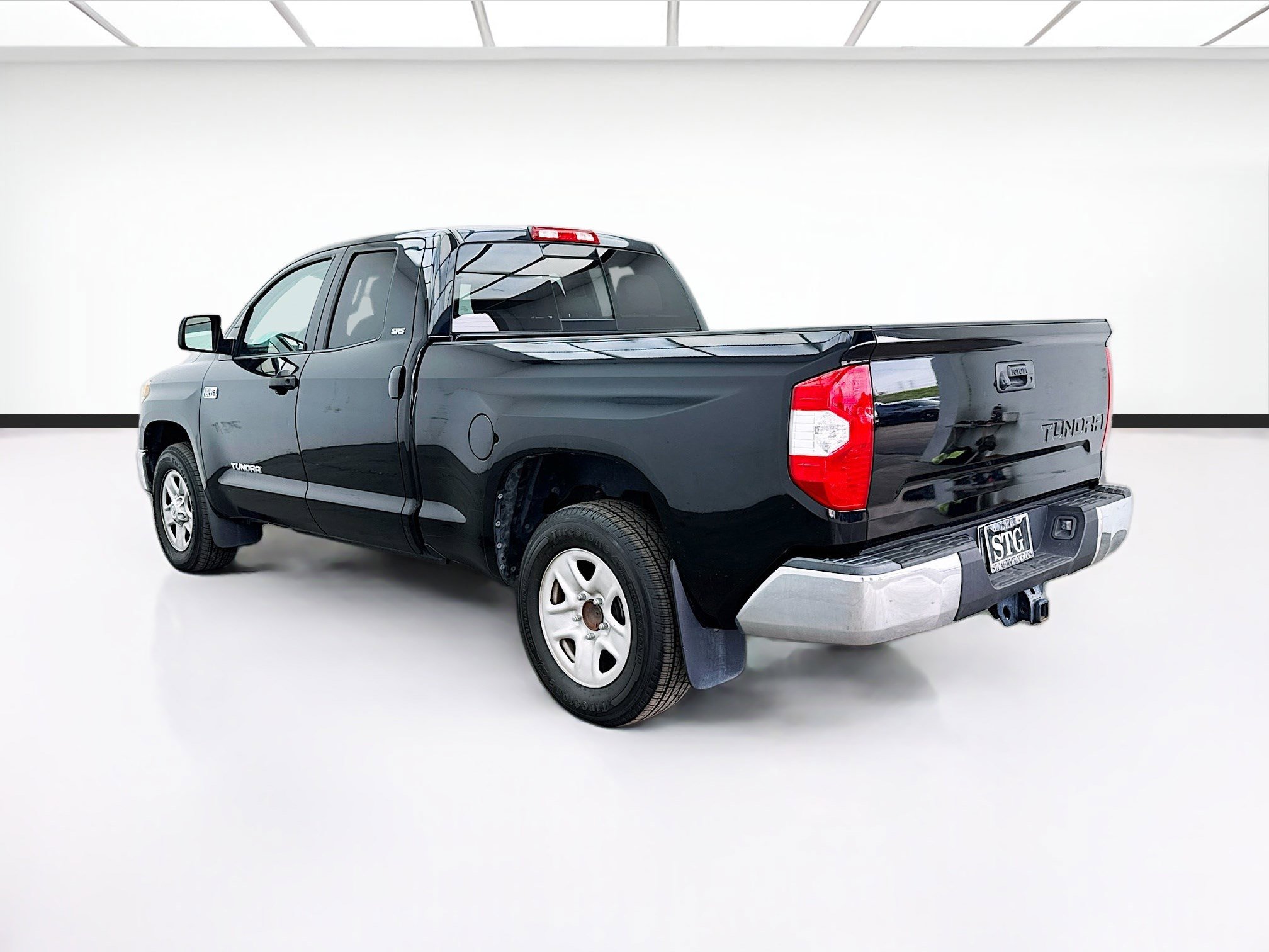 Used 2018 Toyota Tundra SR5 image 6
