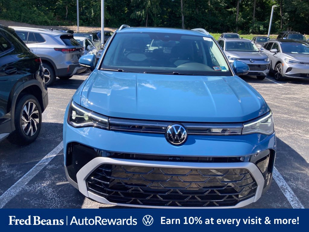 New 2026 Volkswagen Taos SEL AWD/4WD image 2