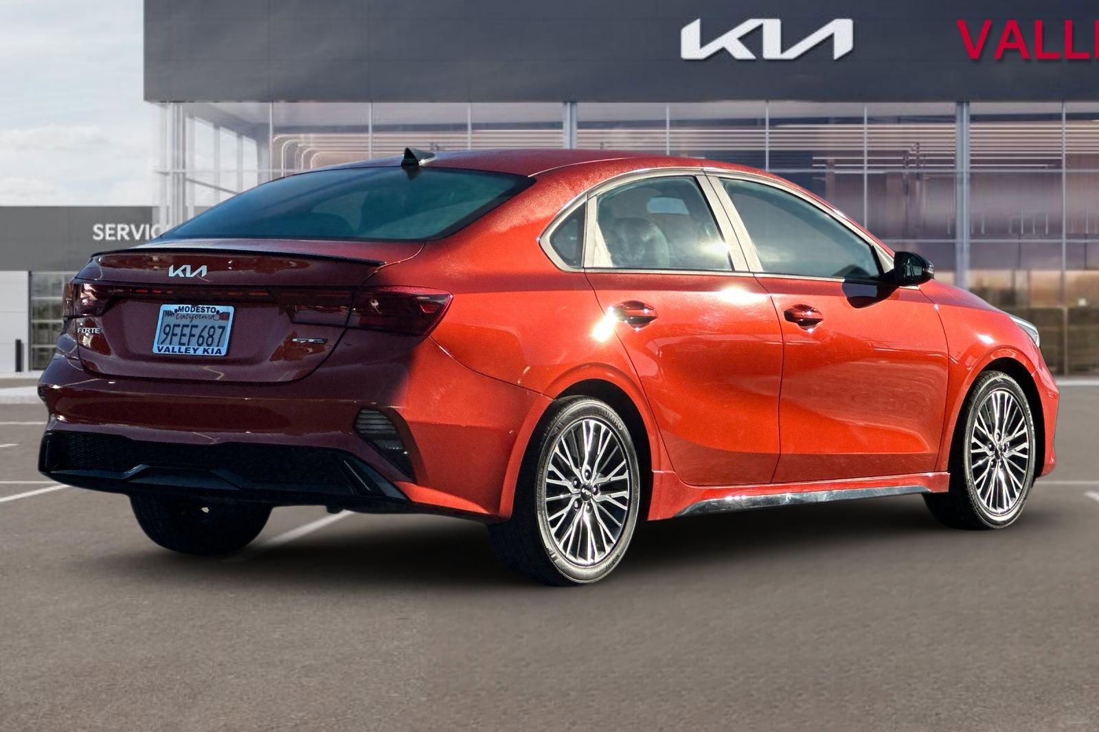 Used 2023 Kia Forte GT-Line w/ GT-Line Technology Package image 4