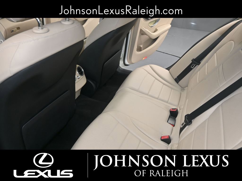 Used 2015 Mercedes-Benz C 300 Sedan image 12